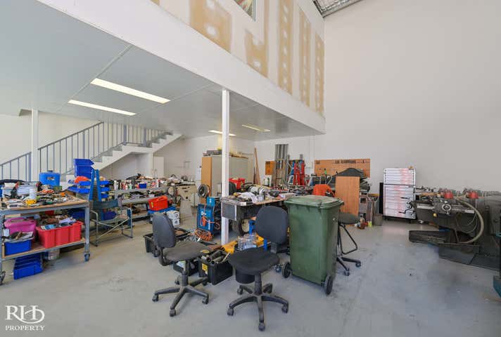 9/8 Hurley Street Canning Vale WA 6155 - Image 12