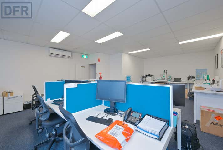 6/27 Tamara Drive Cockburn Central WA 6164 - Image 10