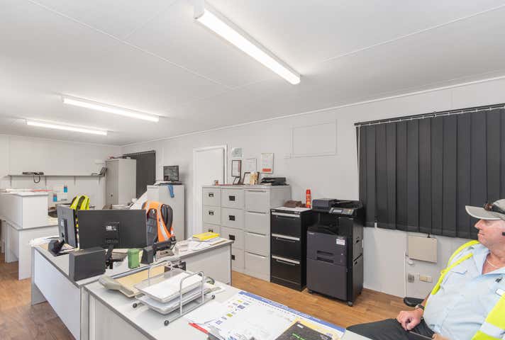 52-54 Crocodile Crescent Mount St John QLD 4818 - Image 8