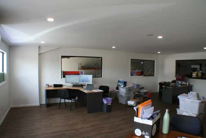 Tenancy 2, 33 Redden Street Portsmith QLD 4870 - Image 11