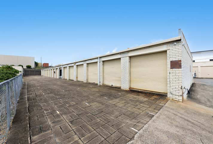 33 Ern Harley Drive Burleigh Heads QLD 4220 - Image 3