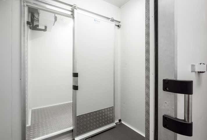 Dog Swamp Shopping Centre, 6 Wanneroo Road Yokine WA 6060 - Image 9