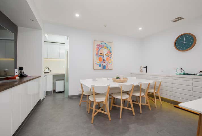 4/26-32 Lake Street Warners Bay NSW 2282 - Image 3