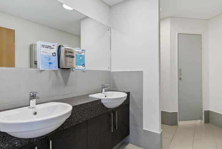 35 Peel Road O'Connor WA 6163 - Image 8