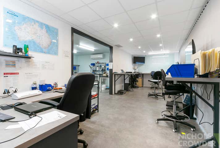 17 Sir Laurence Drive Seaford VIC 3198 - Image 5