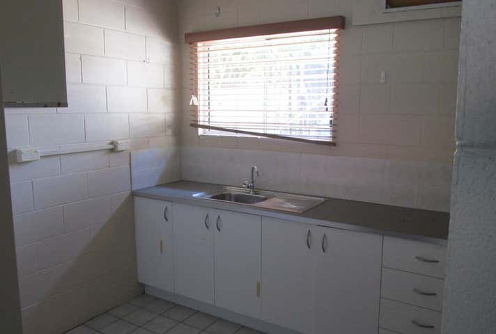 14 Queens Road Scarness QLD 4655 - Image 8