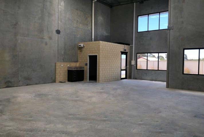 10 Welwyn Ave Yanchep WA 6035 - Image 7