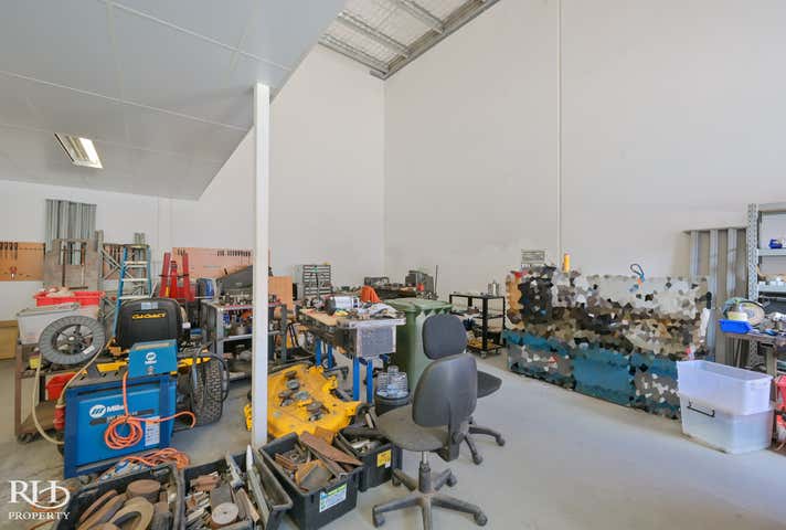 9/8 Hurley Street Canning Vale WA 6155 - Image 11