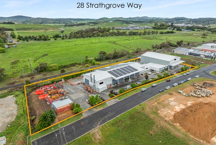 28 Strathgrove Way Orange NSW 2800 - Image 1