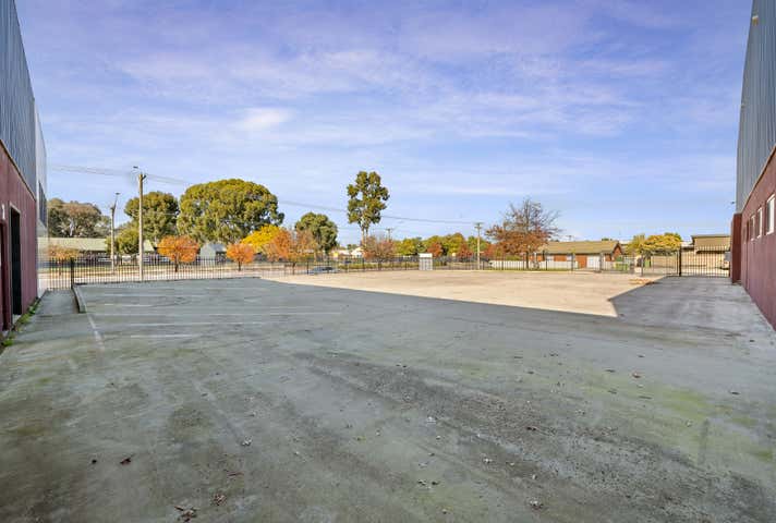 869 Mate Street North Albury NSW 2640 - Image 13