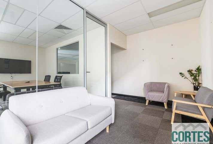 12/2 Ambitious Link Bibra Lake WA 6163 - Image 3