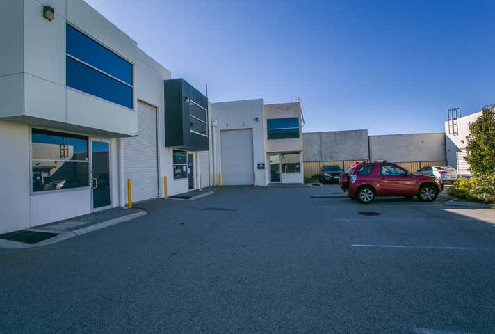 Unit 3, 17 Caloundra Rd Clarkson WA 6030 - Image 18