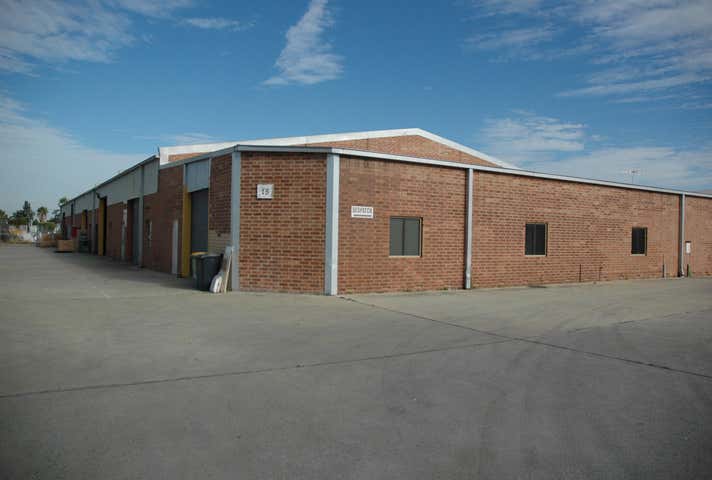 1/15 Ryelane Street Maddington WA 6109 - Image 1