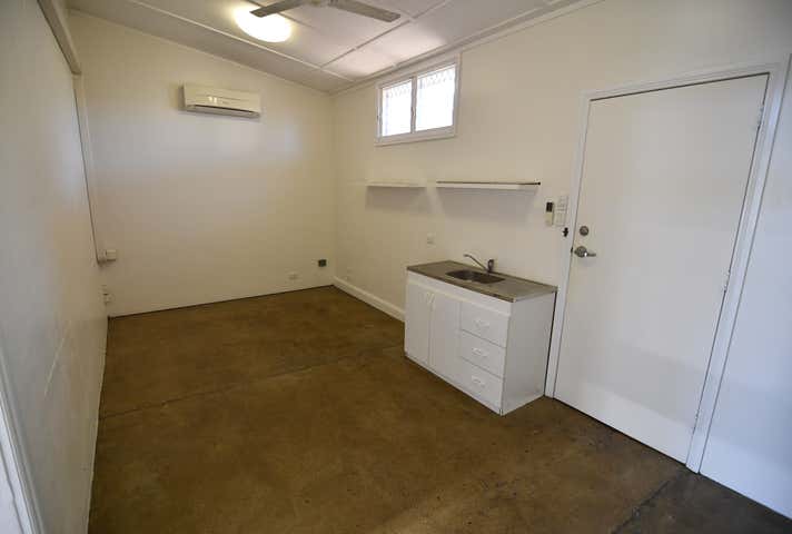 19 Ingham Road West End QLD 4810 - Image 5