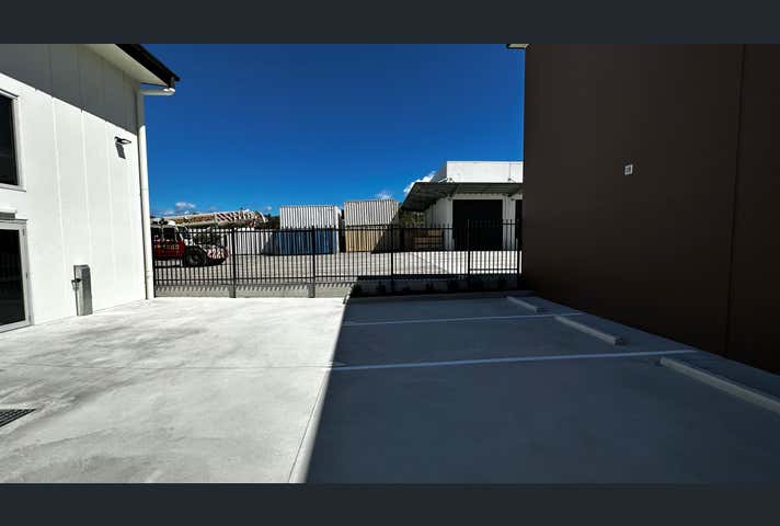 4/48 City Link Drive Carrara QLD 4211 - Image 9
