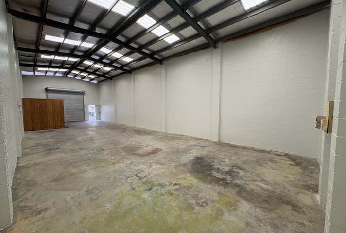 10/2-4 Toohey Street Portsmith QLD 4870 - Image 8