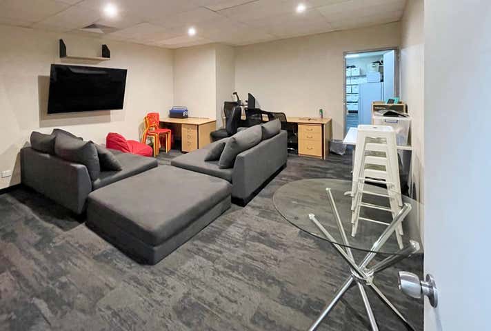 Unit 1, 32 Prindiville Drive Wangara WA 6065 - Image 5