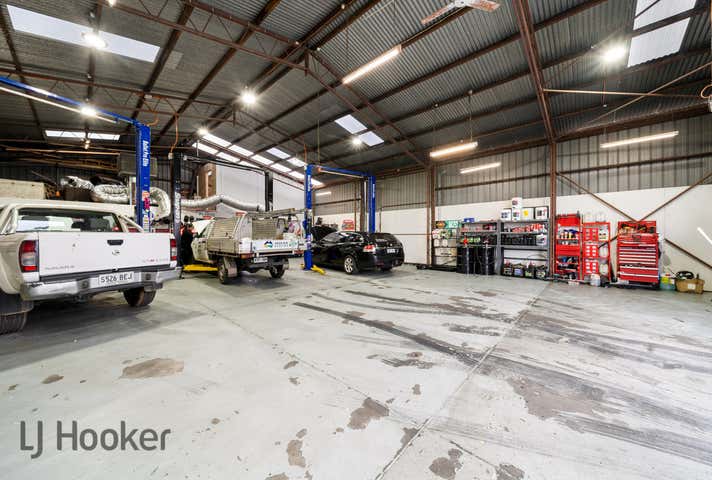 7 Barfield Crescent Edinburgh North SA 5113 - Image 15