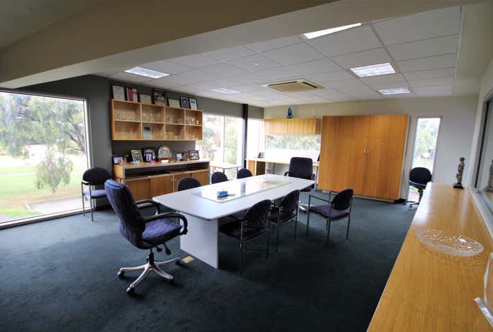 141 Woodlands Drive Braeside VIC 3195 - Image 9