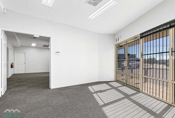 Unit 1/6 Geelong Court Bibra Lake WA 6163 - Image 7