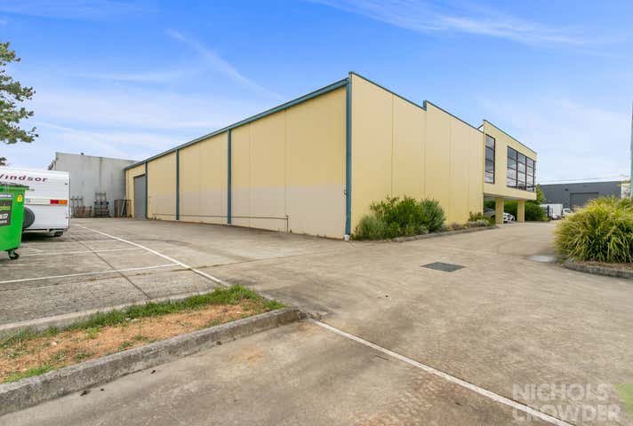 17 Sir Laurence Drive Seaford VIC 3198 - Image 6