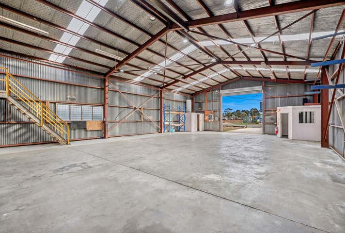 14 Seaside Parade North Shore VIC 3214 - Image 4