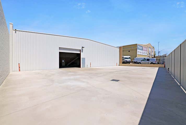 90 Ewing Street Welshpool WA 6106 - Image 15