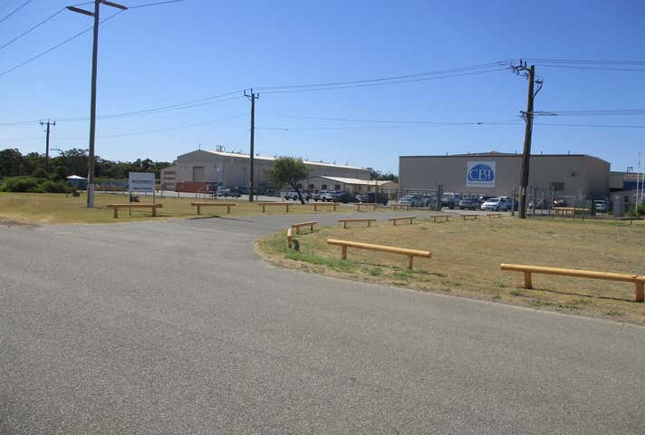 58 Thomas Road Kwinana Beach WA 6167 - Image 2