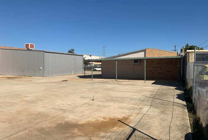 9 Runyon Road Midvale WA 6056 - Image 17