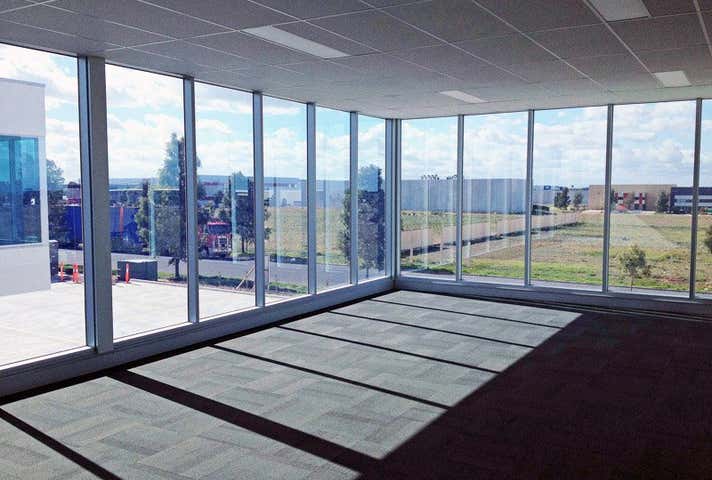 8/22 Makland Drive Derrimut VIC 3026 - Image 5