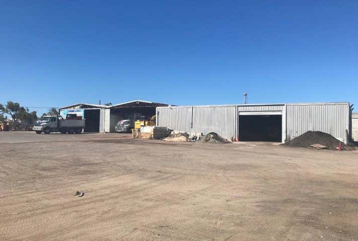 236 Gnangara Rd Landsdale WA 6065 - Image 14