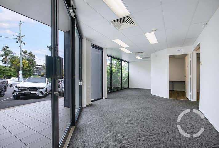 18/8 Catherine Street Woolloongabba QLD 4102 - Image 2