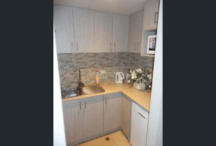 7/11 Preston Street Como WA 6152 - Image 4