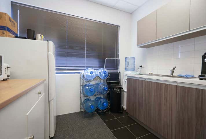 1/100 Railway Road Daglish WA 6008 - Image 11