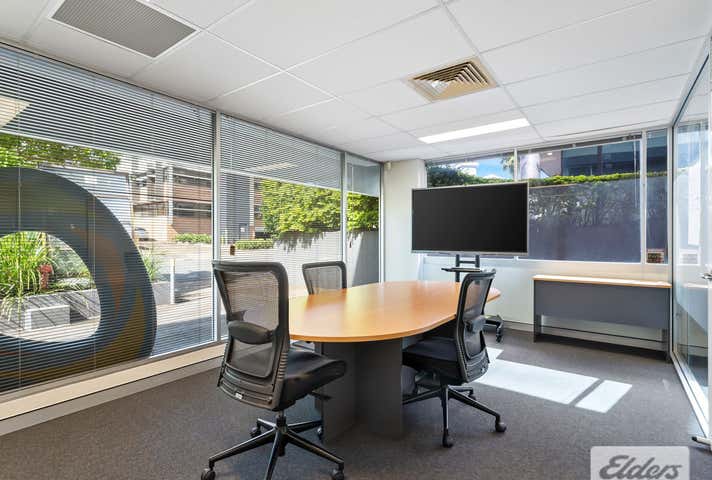 1/28 Fortescue Street Spring Hill QLD 4000 - Image 2