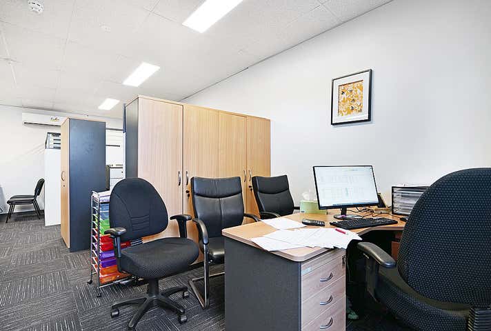 19 Caspian Terrace Canning Vale WA 6155 - Image 25