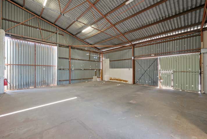 4&5/29 Gympie Way Willetton WA 6155 - Image 10