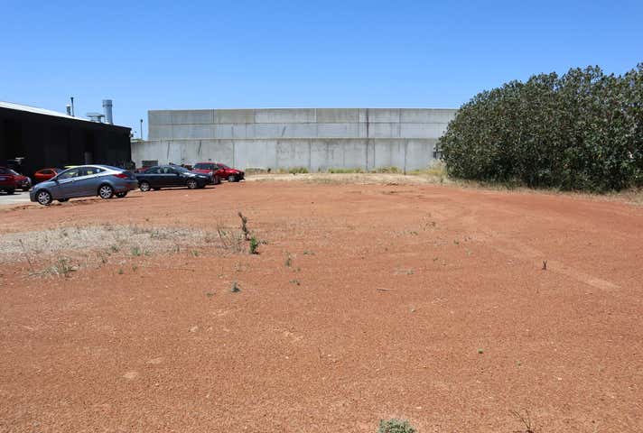 22 Thurso Road Myaree WA 6154 - Image 5