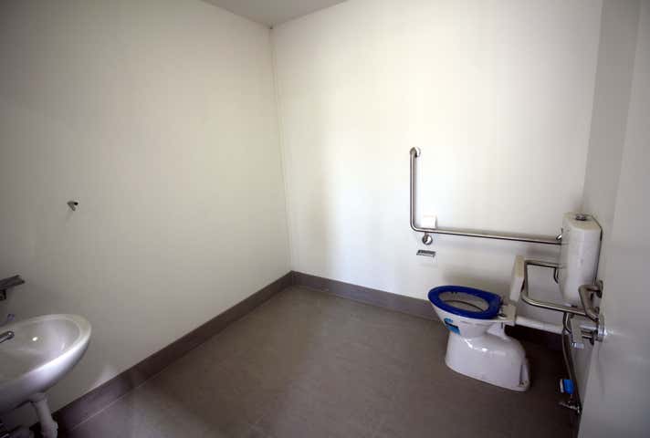 17/7 Seaside Parade North Shore VIC 3214 - Image 6