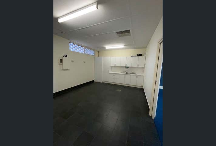 Unit 4, 21 Lindisfarne Road Huntfield Heights SA 5163 - Image 11