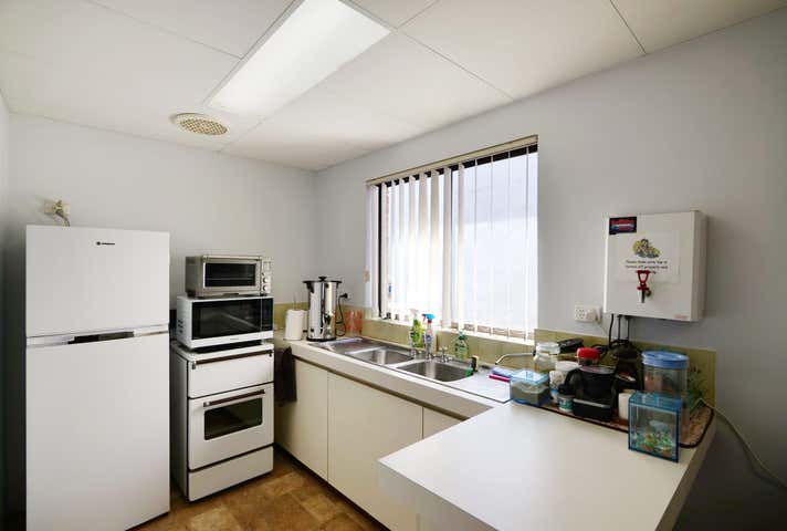 26 Prindiville Drive Wangara WA 6065 - Image 11