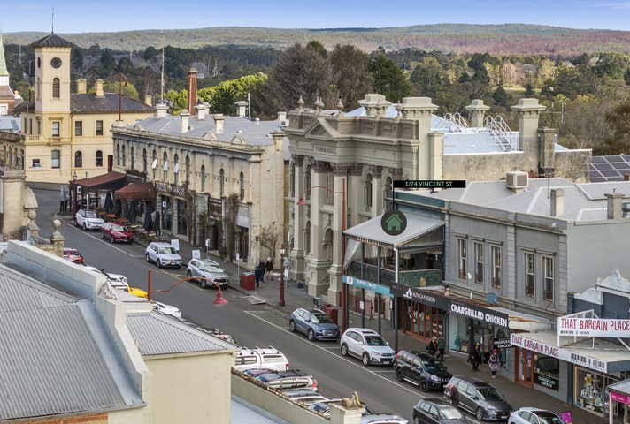 1/74 Vincent Street Daylesford VIC 3460 - Image 2