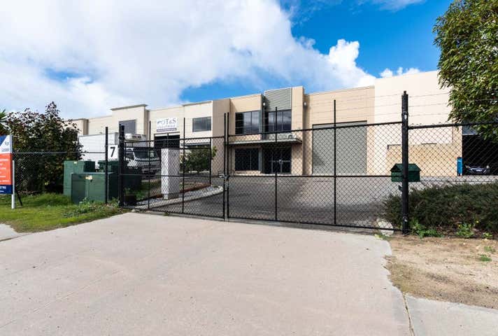 7 Furniss Road Darch WA 6065 - Image 3