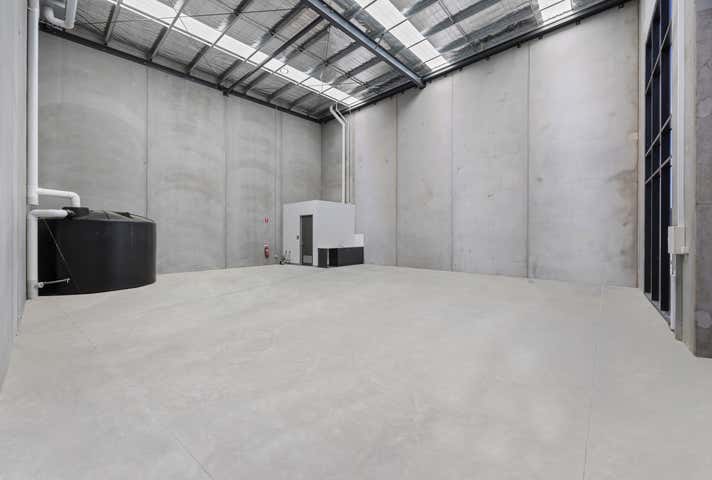 2/17 Concept Drive Delacombe VIC 3356 - Image 3