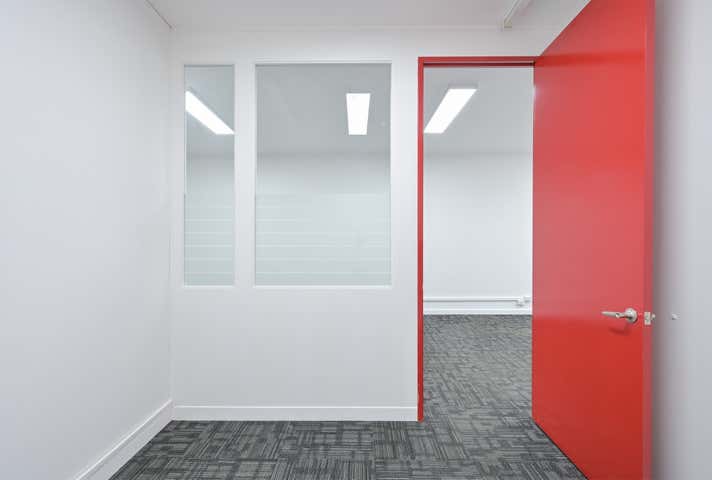 17 Welwyn Avenue Manning WA 6152 - Image 8