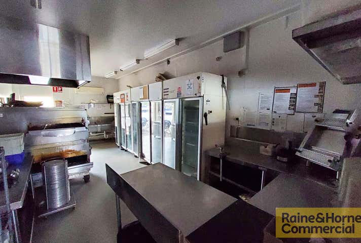 7/2 Patricks Road Arana Hills QLD 4054 - Image 2