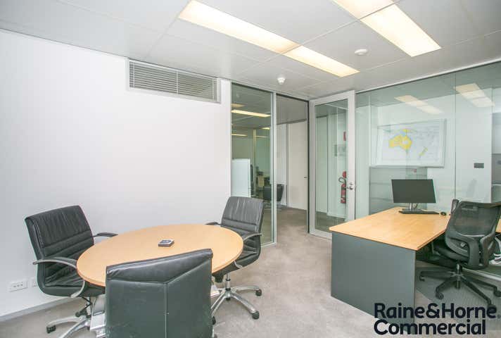 1/98 Terrace Road Perth WA 6000 - Image 5