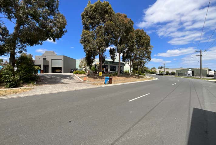 3/4 Viewtech Place Rowville VIC 3178 - Image 7