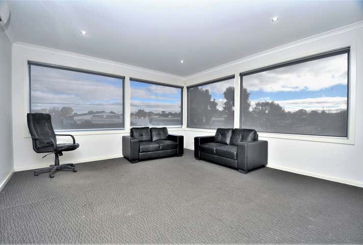 1/8  Wood Street Long Gully VIC 3550 - Image 7