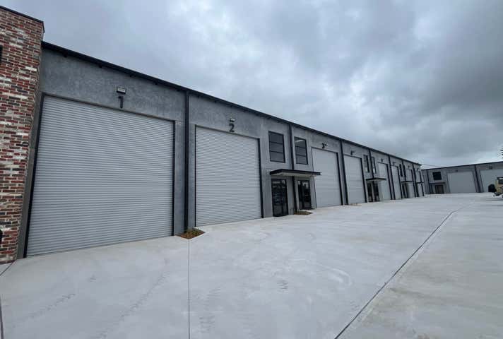 Unit 2, 32 Kalaroo Road Redhead NSW 2290 - Image 5